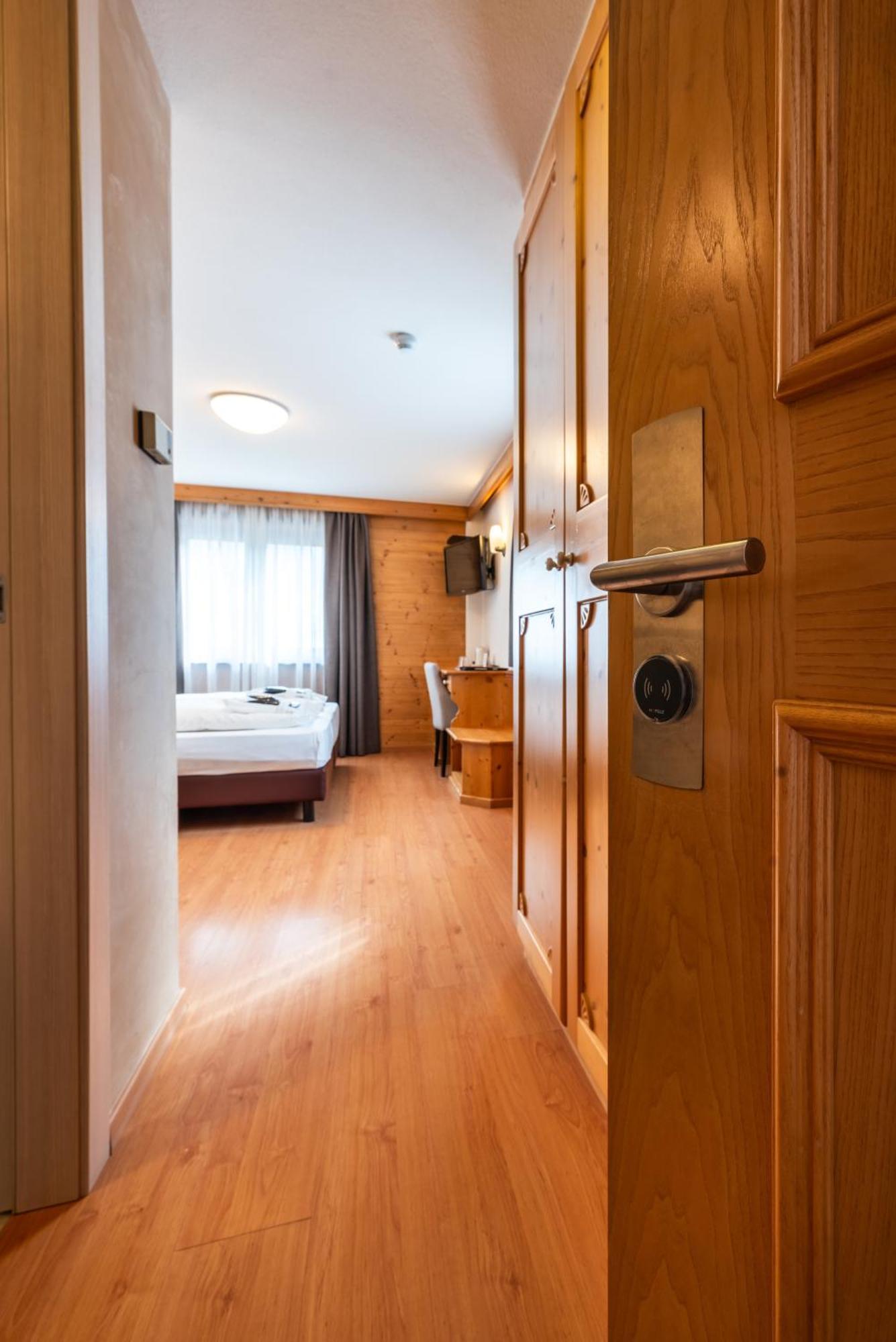 Hotel St. Michael Ливиньо Екстериор снимка